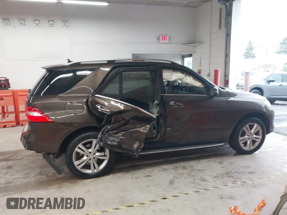 2015 Mercedes-Benz M 350 with VIN 4JGDA5HB2FA578858, listed as a IAAI auction lot 42220126 with 136,554 mi miles and . Bid and sale history available at DreamBid. Image 13.