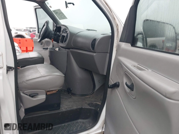 1999 Ford Econoline Passenger XL с VIN 1FBSS31L3XHA28629, выставлен на аукционе IAAI как лот 41497952 с пробегом 140 409 миль миль и . История ставок и продаж доступна на DreamBid. Изображение 5.