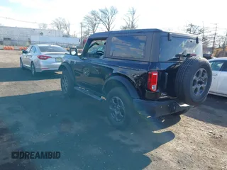 2024 Ford Bronco Big Bend с VIN 1FMDE7AH2RLA80523, выставлен на аукционе IAAI как лот 41452287 с пробегом 3 490 миль миль и . История ставок и продаж доступна на DreamBid. Изображение 3.