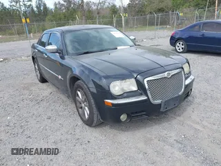 2006 Chrysler 300 C with VIN 2C3KA63H36H455735, listed as a IAAI auction lot 41875033 with 175,251 mi miles. Bid and sale history available at carsss.com. Image 1.