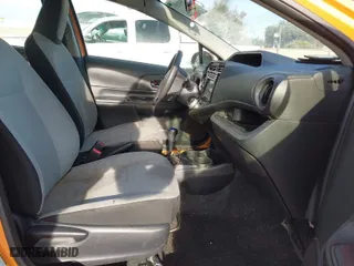 2015 Toyota Prius c One with VIN JTDKDTB36F1089632, listed as a IAAI auction lot 39346442 with 1 mi miles. Bid and sale history available at carsss.com. Image 5.