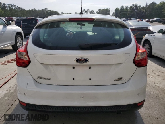2014 Ford Focus SE z VIN 1FADP3K24EL345833, wystawiony jako Copart lot #57307075 z przebiegiem 158 787 mil mil oraz Szkoda całkowita • Salvage title. Historia ofert i sprzedaży dostępna na DreamBid. Obrazek 6.