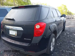 2013 Chevrolet Equinox LS with VIN 2GNALBEK9D1128272, listed as a IAAI auction lot 41972803 with 271,823 mi miles. Bid and sale history available at carsss.com. Image 4.