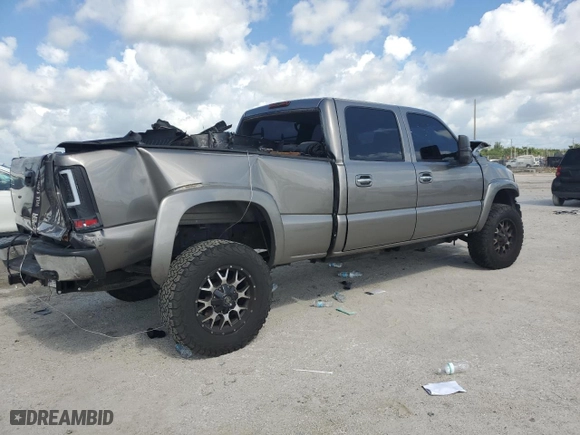 2007 Chevrolet Silverado 2500HD Classic LT3 with VIN 1GCHK23D77F184299, listed as a Copart auction lot 83019044 with 0 mi miles and Salvage Title. Bid and sale history available at carsss.com. Image 3.