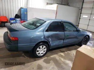 2000 Toyota Camry CE z VIN 4T1BG22K7YU744080, wystawiony jako Copart lot #56675105 z przebiegiem 226 154 mil mil oraz Szkoda całkowita • Salvage title. Historia ofert i sprzedaży dostępna na DreamBid. Obrazek 3.