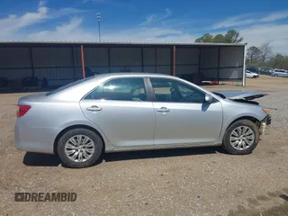 2014 Toyota Camry L with VIN 4T4BF1FK2ER433410, listed as a IAAI auction lot 41827639 with 191,842 mi miles. Bid and sale history available at carsss.com. Image 14.