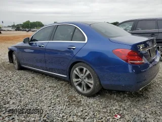 2018 Mercedes-Benz C 300 z VIN 55SWF4JB6JU240347, wystawiony jako Copart lot #55874985 z przebiegiem 101 697 mil mil oraz Szkoda całkowita • Salvage title. Historia ofert i sprzedaży dostępna na DreamBid. Obrazek 2.