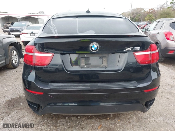 2014 BMW X6 50i with VIN 5UXFG8C54EL593152, listed as a IAAI auction lot 41439576 with 147,817 mi miles. Bid and sale history available at carsss.com. Image 16.
