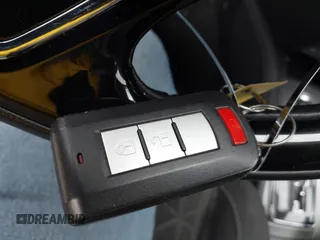 2021 Mitsubishi Outlander ES z VIN JA4ARUAU1MU031303, wystawiony jako IAAI lot #42099300 z przebiegiem 43 391 mil mil oraz . Historia ofert i sprzedaży dostępna na DreamBid. Obrazek 11.