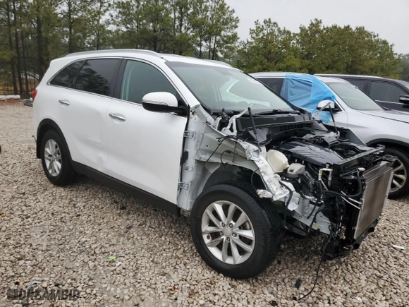2017 Kia Sorento LX V6 with VIN 5XYPG4A50HG247469, listed as a Copart auction lot 39062484 with 84,811 mi miles and Clean Title. Bid and sale history available at carsss.com. Image 4.