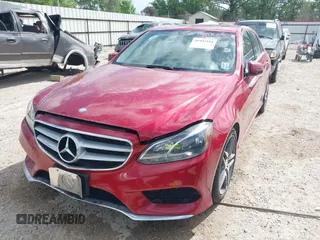 2014 Mercedes-Benz E-Class E 350 Sport with VIN WDDHF5KB7EA971128, listed as a IAAI auction lot 41942554 with 80,606 mi miles. Bid and sale history available at carsss.com. Image 6.
