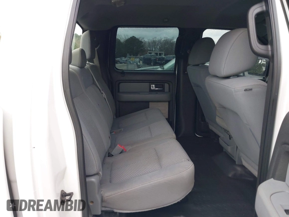 2013 Ford F-150 XL z VIN 1FTFW1EF1DFA01110, wystawiony jako IAAI lot #41729288 z przebiegiem 257 963 mil mil oraz . Historia ofert i sprzedaży dostępna na DreamBid. Obrazek 8.