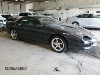 1997 Chevrolet Camaro Z28 z VIN 2G1FP22P8V2144566, wystawiony jako Copart lot #59389015 z przebiegiem 109 725 mil mil oraz Czysty tytuł • Clean title. Historia ofert i sprzedaży dostępna na DreamBid. Obrazek 4.