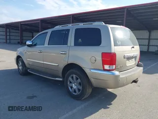 2008 Chrysler Aspen Limited z VIN 1A8HW58228F122526, wystawiony jako IAAI lot #41899668 z przebiegiem 300 288 mil mil oraz . Historia ofert i sprzedaży dostępna na DreamBid. Obrazek 3.
