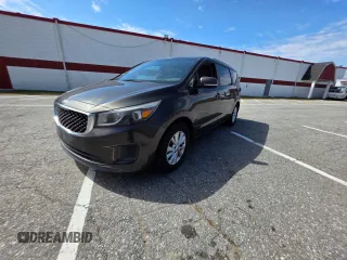 2015 Kia Sedona LX with VIN KNDMB5C12F6043483, listed as a Copart auction lot 54690525 with 139,268 mi miles and Clean Title. Bid and sale history available at carsss.com. Image 2.