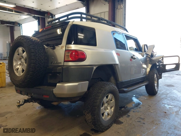 2007 Toyota FJ Cruiser with VIN JTEBU11F970056921, listed as a IAAI auction lot 40994495 with 1 mi miles. Bid and sale history available at carsss.com. Image 4.