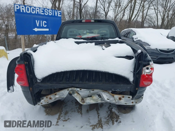 2005 Dodge Dakota SLT with VIN 1D7HW48N55S271727, listed as a IAAI auction lot 41249537 with 196,500 mi miles. Bid and sale history available at carsss.com. Image 16.