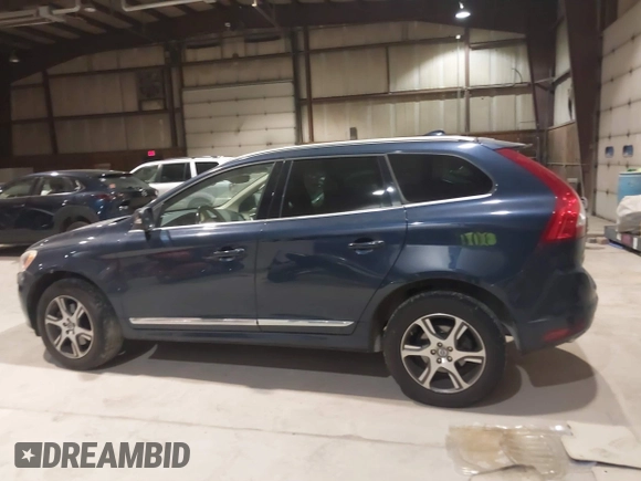 2015 Volvo XC60 T6 с VIN YV4902RKXF2687103, выставлен на аукционе IAAI как лот 41467485 с пробегом 97 004 миль миль и . История ставок и продаж доступна на DreamBid. Изображение 14.