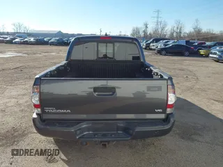 2014 Toyota Tacoma with VIN 3TMLU4EN0EM148389, listed as a IAAI auction lot 41490721 with 119,731 mi miles. Bid and sale history available at carsss.com. Image 16.