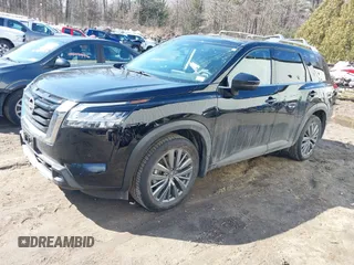 2024 Nissan Pathfinder SL z VIN 5N1DR3CD5RC295501, wystawiony jako IAAI lot #41774354 z przebiegiem 1 740 mil mil oraz . Historia ofert i sprzedaży dostępna na DreamBid. Obrazek 17.