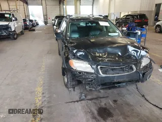 2008 Volvo XC70 with VIN YV4BZ982181011472, listed as a IAAI auction lot 41232381 with 129,823 mi miles. Bid and sale history available at carsss.com. Image 1.