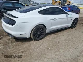2019 Ford Mustang GT z VIN 1FA6P8CF8K5199735, wystawiony jako Copart lot #54519535 z przebiegiem 64 839 mil mil oraz Szkoda całkowita • Salvage title. Historia ofert i sprzedaży dostępna na DreamBid. Obrazek 3.