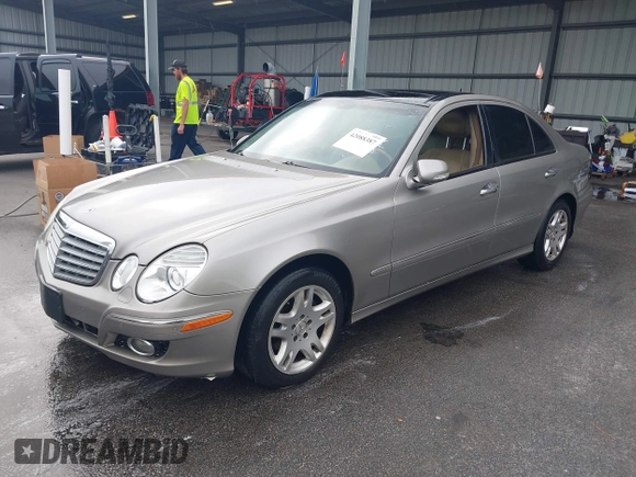 2007 Mercedes-Benz E 320 with VIN WDBUF22X17B033107, listed as a IAAI auction lot 42088387 with 299,938 mi miles and . Bid and sale history available at DreamBid. Image 2.