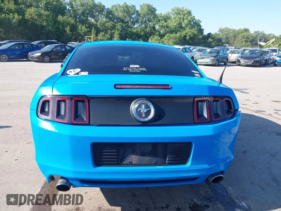 2014 Ford Mustang V6 с VIN 1ZVBP8AM0E5210769, выставлен на аукционе IAAI как лот 42537314 с пробегом 181 368 миль миль и . История ставок и продаж доступна на DreamBid. Изображение 16.