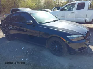 2011 BMW 3 Series 328i with VIN WBAPH7C58BE679574, listed as a IAAI auction lot 41786754 with 170,912 mi miles. Bid and sale history available at carsss.com. Image 1.