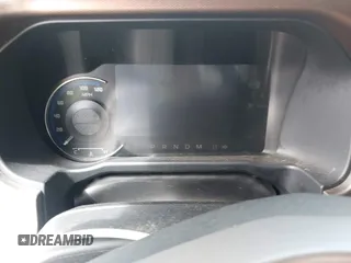 2022 Ford Bronco с VIN 1FMEE5BP9NLB05314, выставлен на аукционе IAAI как лот 41910228 с пробегом Не указан миль и . История ставок и продаж доступна на DreamBid. Изображение 7.
