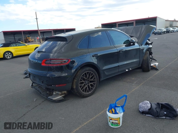 2018 Porsche Macan with VIN WP1AA2A50JLB09838, listed as a IAAI auction lot 42361463 with Not provided miles and . Bid and sale history available at DreamBid. Image 4.