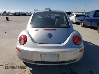 2007 Volkswagen New Beetle Coupe with VIN 3VWEW31C57M509066, listed as a Copart auction lot 81093464 with 74,292 mi miles and Clean Title. Bid and sale history available at carsss.com. Image 6.