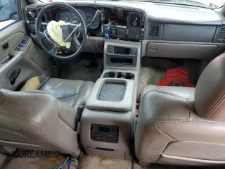 2005 GMC Yukon SLT with VIN 1GKEC13V15J147685, listed as a Copart auction lot 71612804 with 230,810 mi miles and Salvage Title. Bid and sale history available at carsss.com. Image 8.
