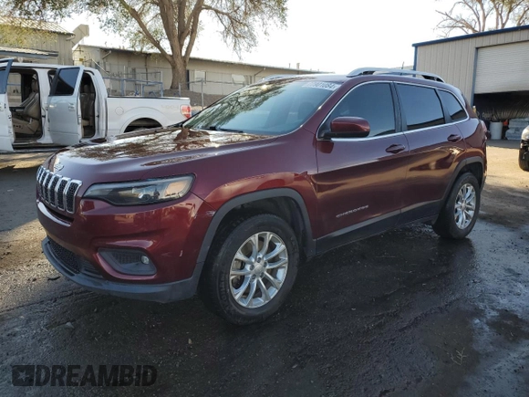 2019 Jeep Cherokee Latitude z VIN 1C4PJMCB0KD140030, wystawiony jako Copart lot #77901084 z przebiegiem 184 787 mil mil oraz Szkoda całkowita • Salvage title. Historia ofert i sprzedaży dostępna na DreamBid. Obrazek 1.
