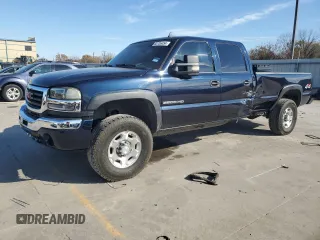 2006 GMC Sierra 3500 SRW SLE2 z VIN 1GTHK33D06F144800, wystawiony jako Copart lot #82736454 z przebiegiem 221 034 mil mil oraz Szkody całkowita. Historia ofert i sprzedaży dostępna na DreamBid. Obrazek 1.