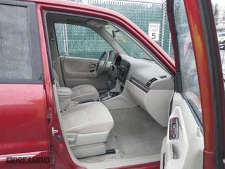 2004 Suzuki XL-7 LX with VIN JS3TX92V444102973, listed as a IAAI auction lot 41708405 with 144,581 mi miles. Bid and sale history available at carsss.com. Image 5.