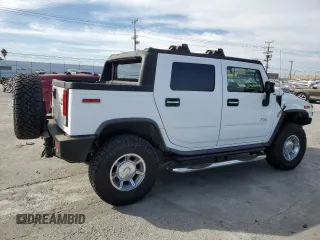 2007 Hummer H2 SUT with VIN 5GRGN22U67H109620, listed as a Copart auction lot 85155174 with 239,959 mi miles and Salvage Title. Bid and sale history available at carsss.com. Image 3.