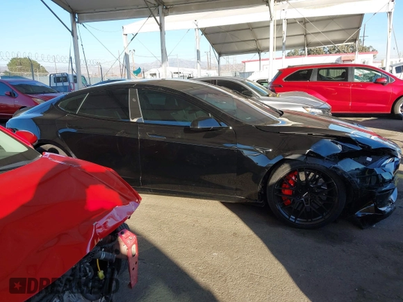 2023 Tesla Model S Plaid с VIN 5YJSA1E66PF518117, выставлен на аукционе IAAI как лот 41344515 с пробегом Не указан миль и . История ставок и продаж доступна на DreamBid. Изображение 13.