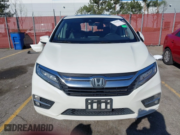 2018 Honda Odyssey Touring with VIN 5FNRL6H8XJB019122, listed as a IAAI auction lot 41820212 with 144,014 mi miles. Bid and sale history available at carsss.com. Image 13.
