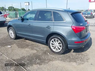 2010 Audi Q5 z VIN WA1LKBFP3AA061212, wystawiony jako IAAI lot #42307742 z przebiegiem 179 897 mil mil oraz . Historia ofert i sprzedaży dostępna na DreamBid. Obrazek 3.