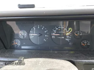 1995 Jeep Grand Cherokee Laredo z VIN 1J4GZ58S9SC553345, wystawiony jako IAAI lot #42772979 z przebiegiem 216 808 mil mil oraz . Historia ofert i sprzedaży dostępna na DreamBid. Obrazek 7.