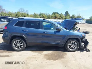 2020 Jeep Cherokee Altitude with VIN 1C4PJLLB9LD577827, listed as a IAAI auction lot 42040014 with 76,340 mi miles and . Bid and sale history available at carsss.com. Image 12.