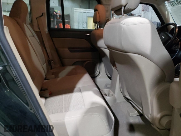 2010 Jeep Patriot Latitude z VIN 1J4NT1GAXAD625804, wystawiony jako Copart lot #89325875 z przebiegiem 66 202 mil mil oraz Szkoda całkowita • Salvage title. Historia ofert i sprzedaży dostępna na DreamBid. Obrazek 11.