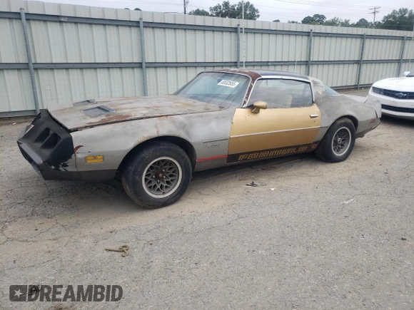 1979 Pontiac Firebird z VIN 2V8729L171075, wystawiony jako Copart lot #65532655 z przebiegiem 17 594 mil mil oraz Czysty tytuł • Clean title. Historia ofert i sprzedaży dostępna na DreamBid. Obrazek 1.