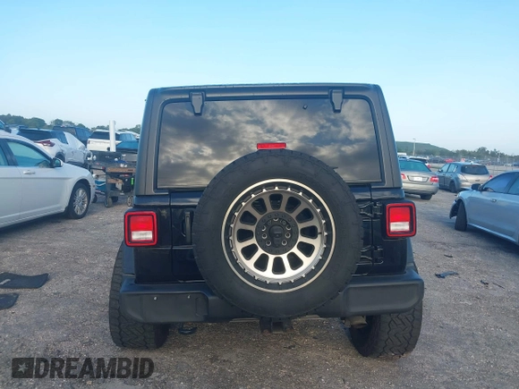 2021 Jeep Wrangler Unlimited Willys with VIN 1C4HJXDN0MW636466, listed as a IAAI auction lot 42005308 with 25,245 mi miles and . Bid and sale history available at DreamBid. Image 17.