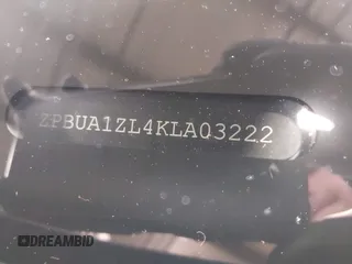 2019 Lamborghini Urus z VIN ZPBUA1ZL4KLA03222, wystawiony jako IAAI lot #41920029 z przebiegiem 57 055 mil mil oraz . Historia ofert i sprzedaży dostępna na DreamBid. Obrazek 18.