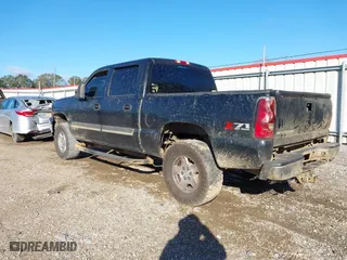 2006 Chevrolet Silverado 1500 LT1 with VIN 2GCEK13Z961290056, listed as a IAAI auction lot 41179161 with 343,687 mi miles. Bid and sale history available at carsss.com. Image 3.