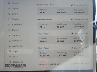 2024 Tesla Model 3 z VIN 5YJ3E1EA7RF726152, wystawiony jako Copart lot #58385925 z przebiegiem 10 892 mil mil oraz Nie do naprawy. Historia ofert i sprzedaży dostępna na DreamBid. Obrazek 9.