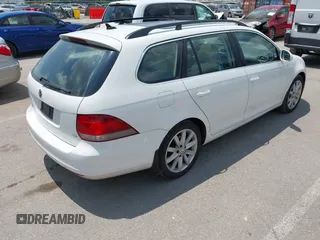 2013 Volkswagen Jetta TDI w/Sunroof & Nav with VIN 3VWPL7AJ3DM685584, listed as a IAAI auction lot 42650713 with 98,377 mi miles and . Bid and sale history available at DreamBid. Image 4.