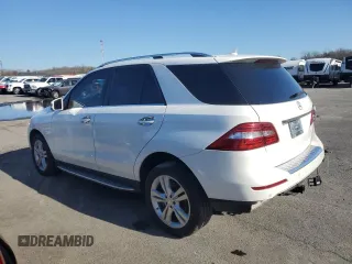 2014 Mercedes-Benz M 350 with VIN 4JGDA2EB1EA323572, listed as a Copart auction lot 45164015 with 141,111 mi miles and Salvage Title. Bid and sale history available at DreamBid. Image 2.